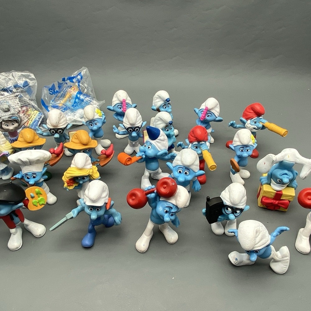 2011-2013 McDonalds Lot Of 31 Smurfs Hefty, Smurfette Figurine Many Duplicates - Picture 3 of 14